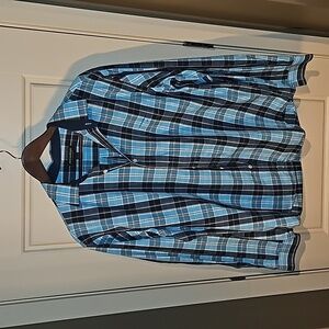 CONSENSUS men's plaid button-up Size L